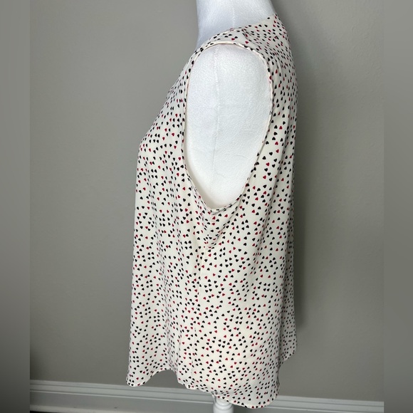 Van Heusen cream heart sleeveless v neck top size medium - Picture 5 of 10